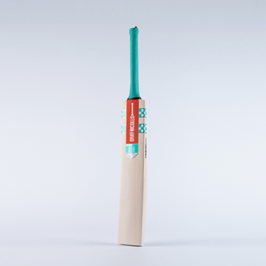 Picture of Gray Nicolls GEM 1.1 300 Cricket bat